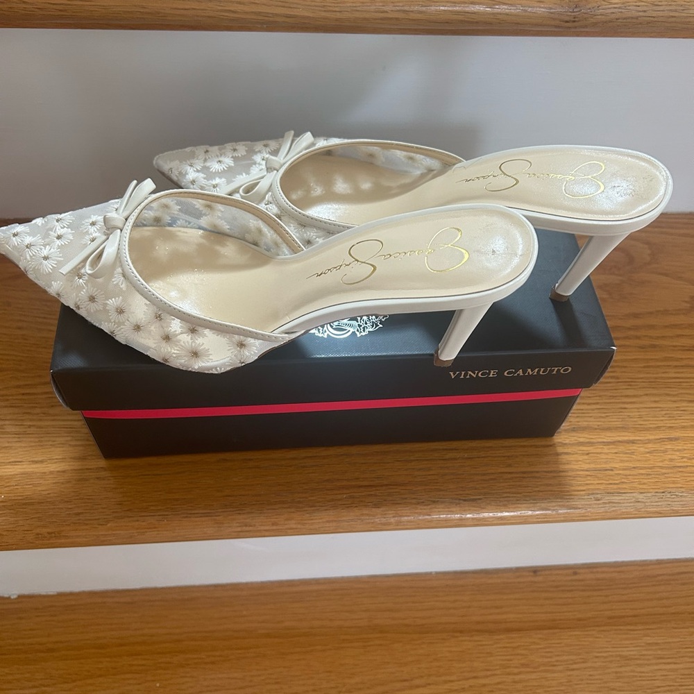 Jessica Simpson 🌸Backless Heels – Ivory Floral – Like New